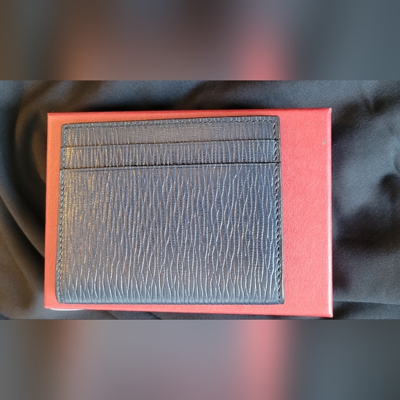 FERRAGAMO-Black Gancini Card Holder - Picture 8 of 9